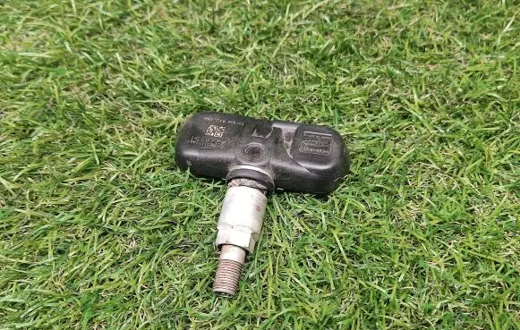 Toyota Prius (XW20) Tire pressure sensor 3729APMV107J