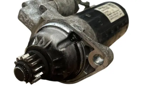 Volkswagen Caddy Starter motor 02M911024C 31072017 0001153009
