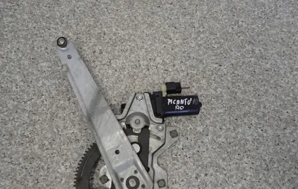KIA Picanto Front door window regulator with motor