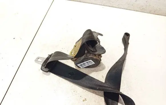 Volkswagen Golf III Front seatbelt