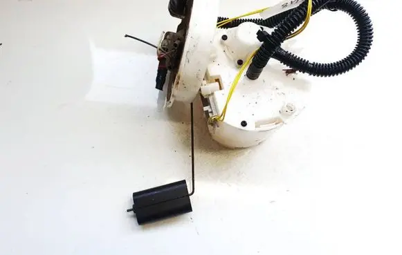 Ford Mondeo Mk III Fuel level sensor 1s7ubf9275 c0144939