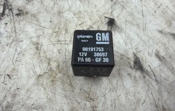 Opel Zafira A Other relay PA66GF30 90191753 38697