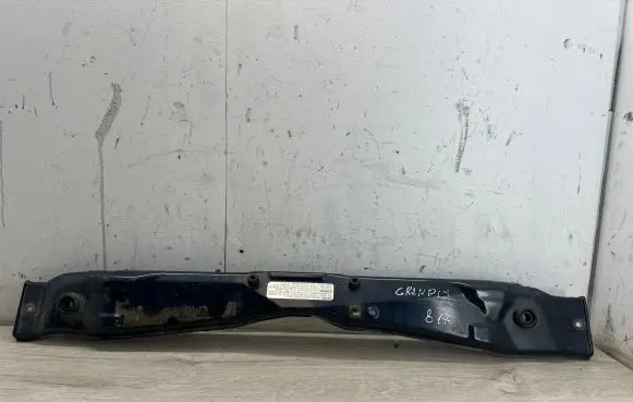 Mitsubishi Grandis Top upper radiator support slam panel