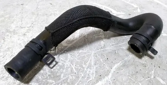 Mercedes-Benz CLA C117 X117 W117 Engine coolant pipe/hose A2702031782
