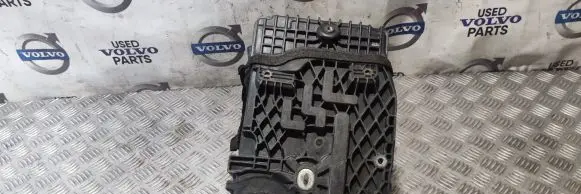 Battery tray