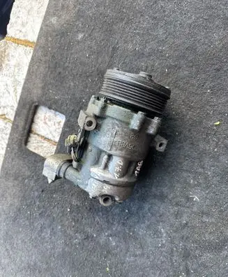 Opel Meriva A Air conditioning (A/C) compressor (pump) 24421642