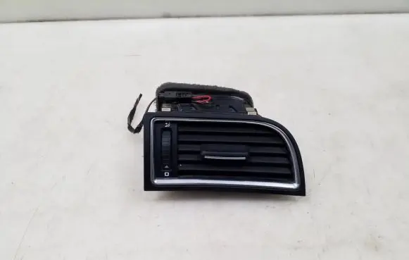 Skoda Superb B6 (3T) Dashboard side air vent grill/cover trim 3T0819702