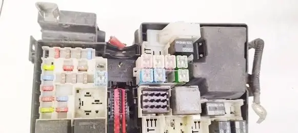 Ford C-MAX II Fuse box set FV6T14K733BCE FV6T-14K733-BCE