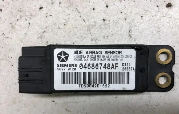 Chrysler Grand Voyager IV Airbag deployment crash/impact sensor 04686748AF 5WY70120