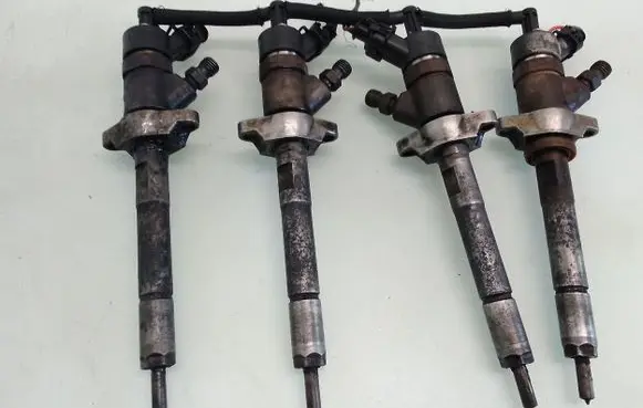 Fuel injectors set