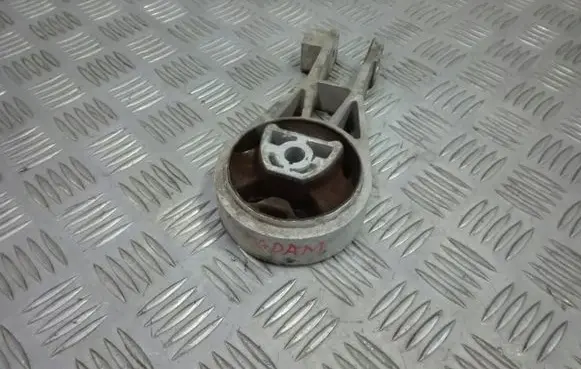 Engine mount bracket