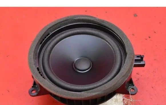Volvo V60 Subwoofer speaker 31489120