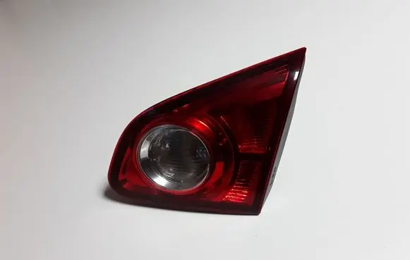 Nissan Qashqai+2 Tailgate rear/tail lights 89071064