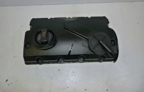 Volkswagen PASSAT B5.5 Rocker cam cover 038103469R