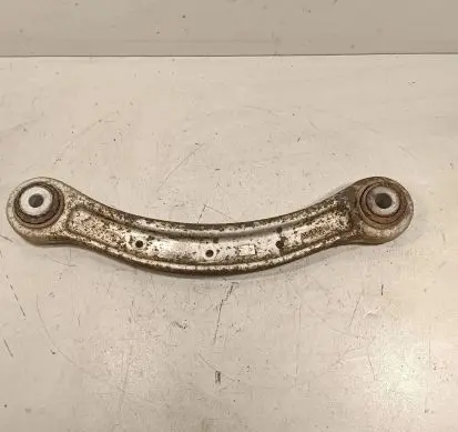 Rear control arm