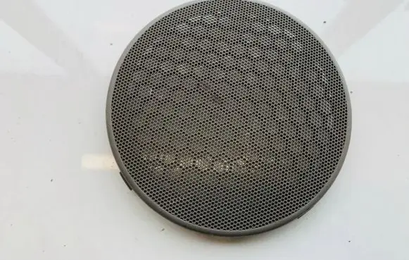 Side speaker trim/cover