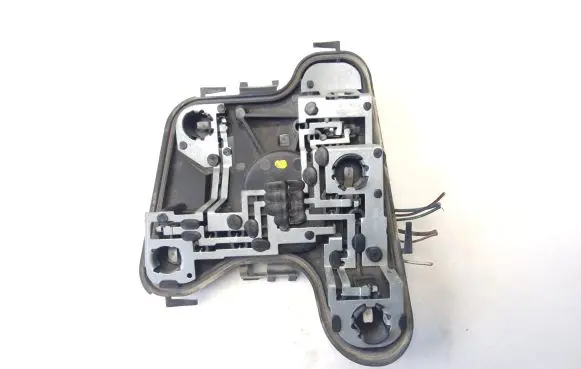 Audi A4 S4 B6 8E 8H Tail light bulb cover holder 153948