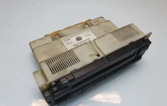 Volkswagen PASSAT B5 Climate control unit 5HB00761702 3B1907044A