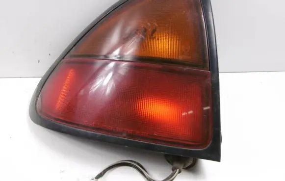 Mazda 323 F Rear/tail lights 043-1436L