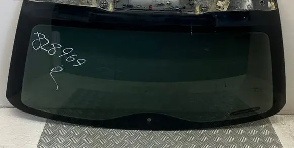 BMW 5 E60 E61 Rear windscreen/windshield window 7163460