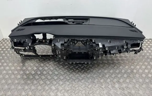 Skoda Enyaq iV Dashboard