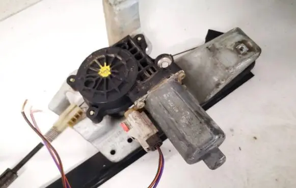 Chrysler Pacifica Front door window regulator motor 992731100 992731-100