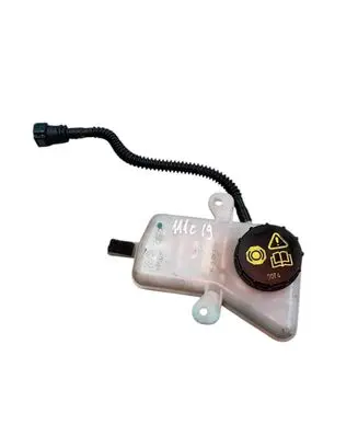 Brake fluid reservoir