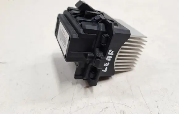 Nissan Leaf I (ZE0) Heater blower motor/fan resistor 134Z030W8 T1000034ZC