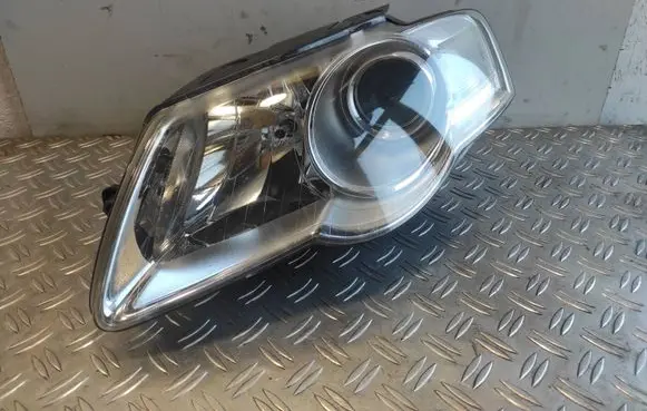 Volkswagen PASSAT B6 Headlight/headlamp 1EL24701401