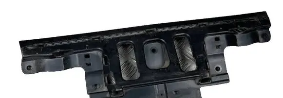 Rear bumper mounting bracket