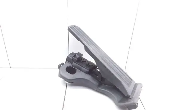 Seat Leon (1P) Accelerator throttle pedal 1K1721503P 1K1721503