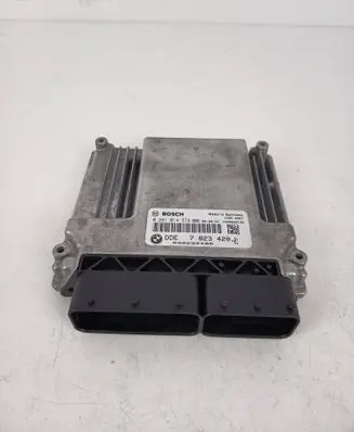 BMW 3 E92 E93 Engine control unit/module 7823420