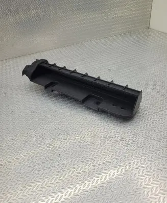 Mercedes-Benz E A207 Other trunk/boot trim element 9918008126