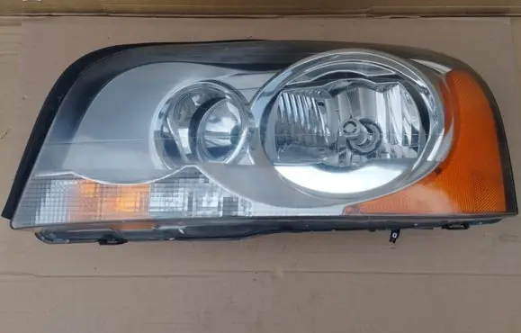 Volvo XC90 Headlight/headlamp 30698815