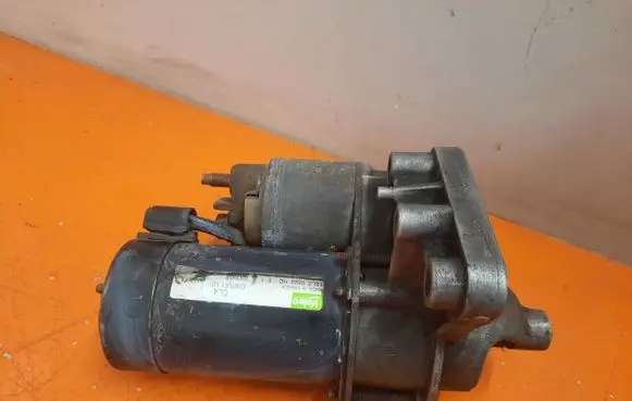 Peugeot Partner Starter motor D6RA110