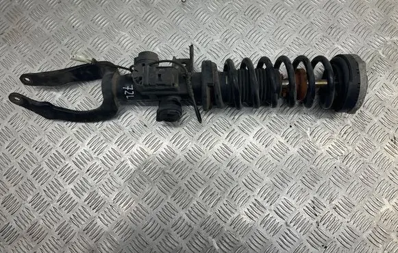 Front shock absorber with coil spring