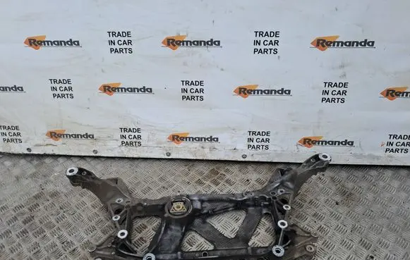 Volkswagen PASSAT B8 Front subframe 300199369E