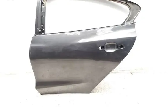 Ford Focus Rear door