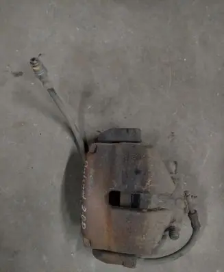 Skoda Yeti (5L) Front brake caliper