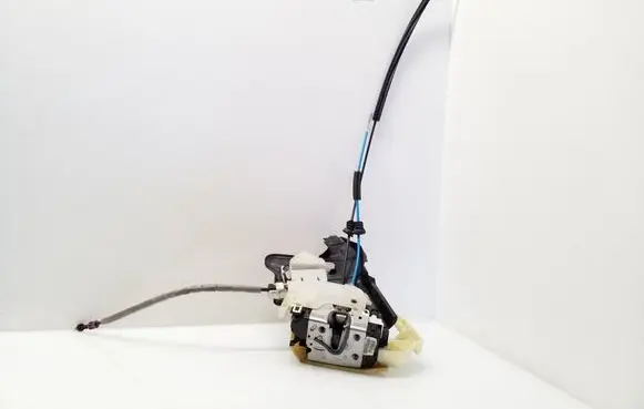 Mercedes-Benz E W212 Rear door lock A2127330408