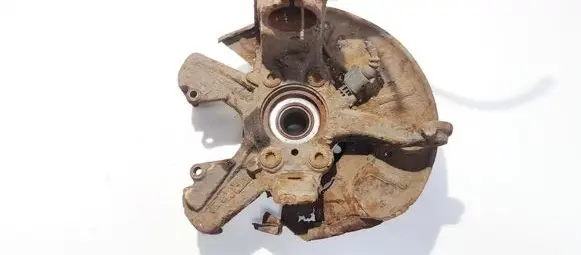 Volkswagen Golf V Front wheel hub