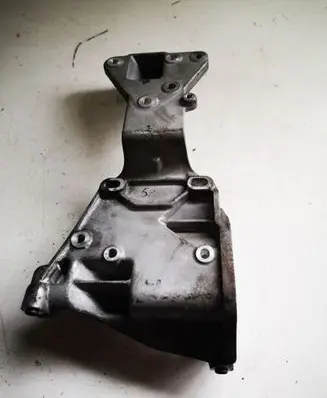 Volvo S80 Generator/alternator bracket 31258329