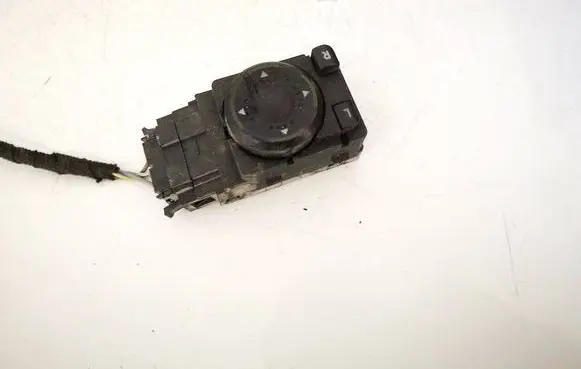 Volkswagen Golf IV Wing mirror switch 3B1959565B