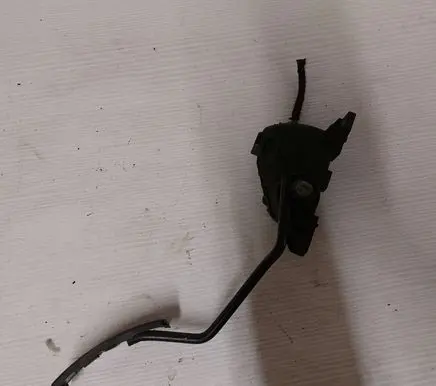 Volvo S40, V40 Accelerator throttle pedal M865643 6PV00830101