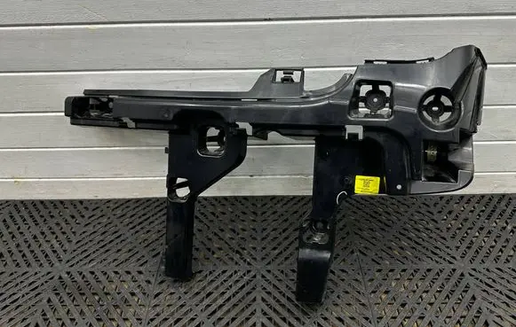Mini One - Cooper F56 F55 Rear bumper mounting bracket 9450586 11412910