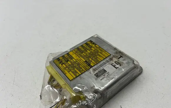 Toyota Prius (XW30) Airbag control unit/module 8917047390