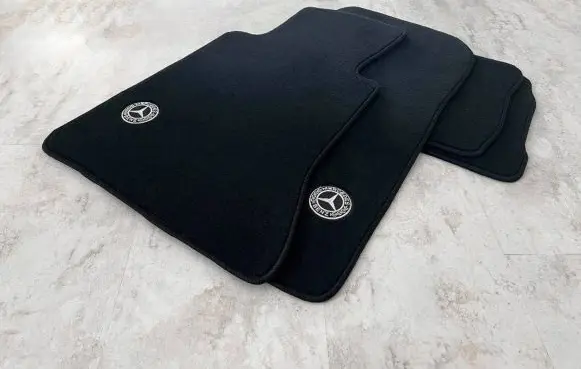 Mercedes-Benz C W203 Car floor mat set 