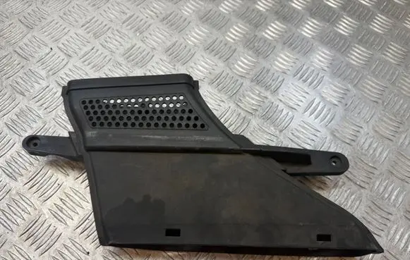 Audi A4 S4 B8 8K Intercooler air guide/duct channel 8K0129618F