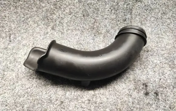 Ford Transit Air intake hose/pipe 6C119A675CB 6743223 EXTKB