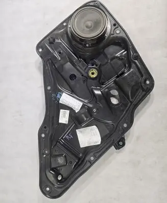 Volkswagen Tiguan Rear door window regulator with motor 5N0839730F